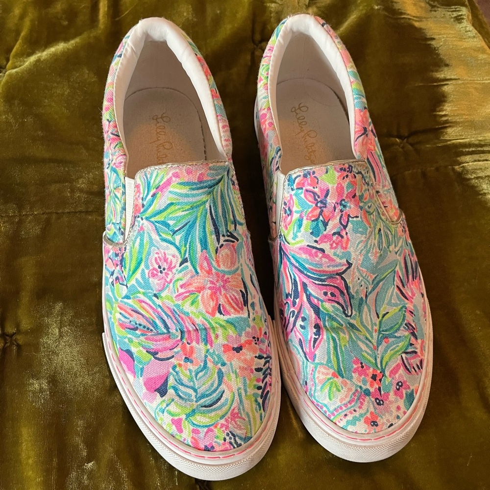 Lilly Pulitzer slip on sneakers, size 9